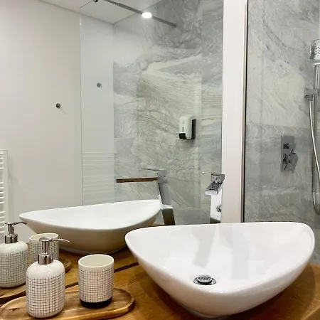 Rum i privatbostad Pacos De Douro - Bedroom 5 Relaxation & Space Romariz